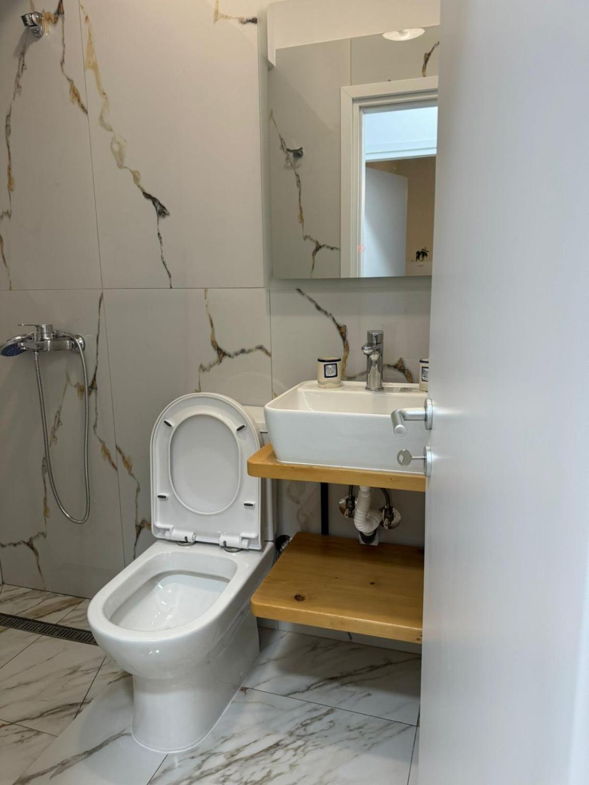 Apartament Casa Nostra *